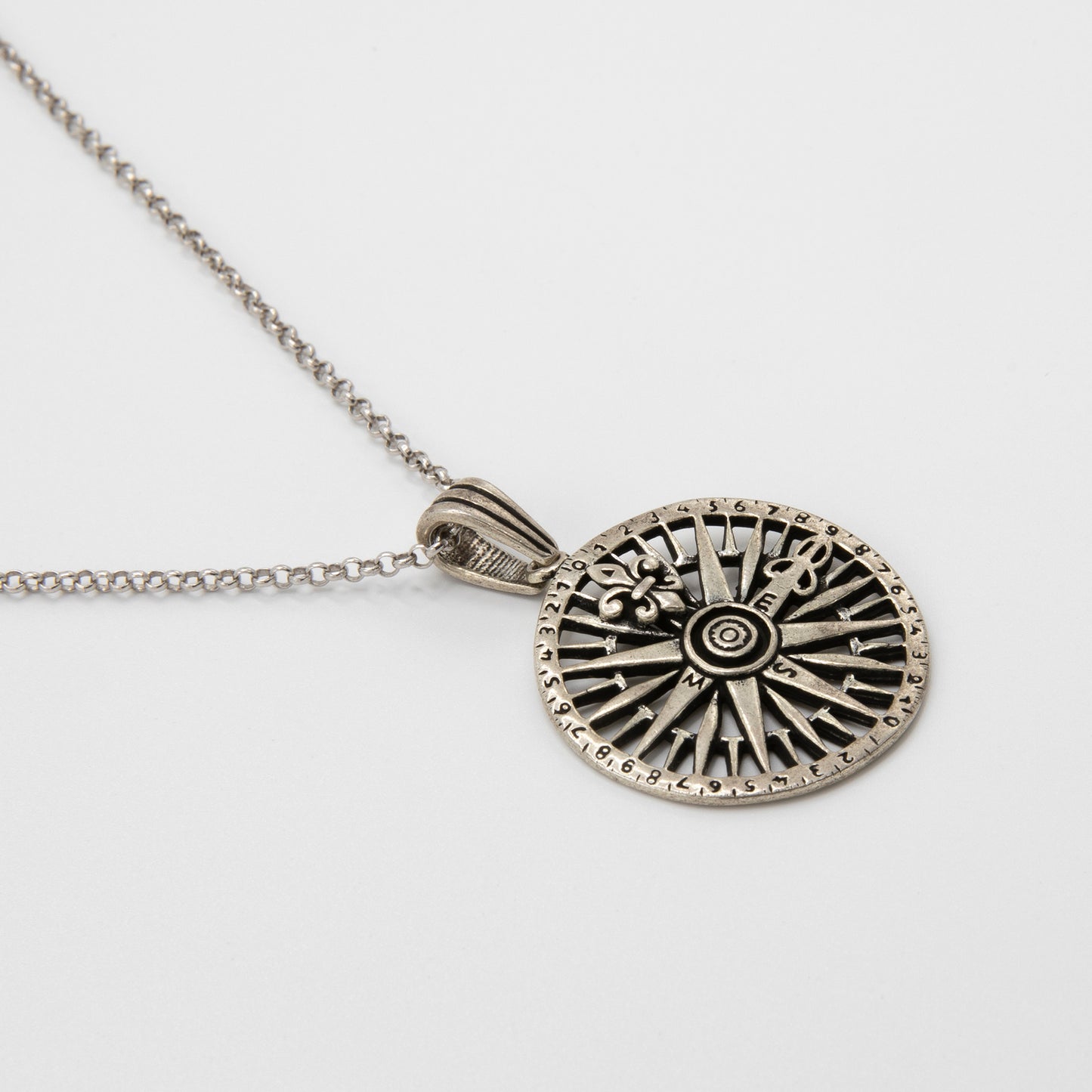 Black Oxidized Compass Pendant: 925 Sterling Silver with Rhodium-Plated Circle Rolo Link Chain