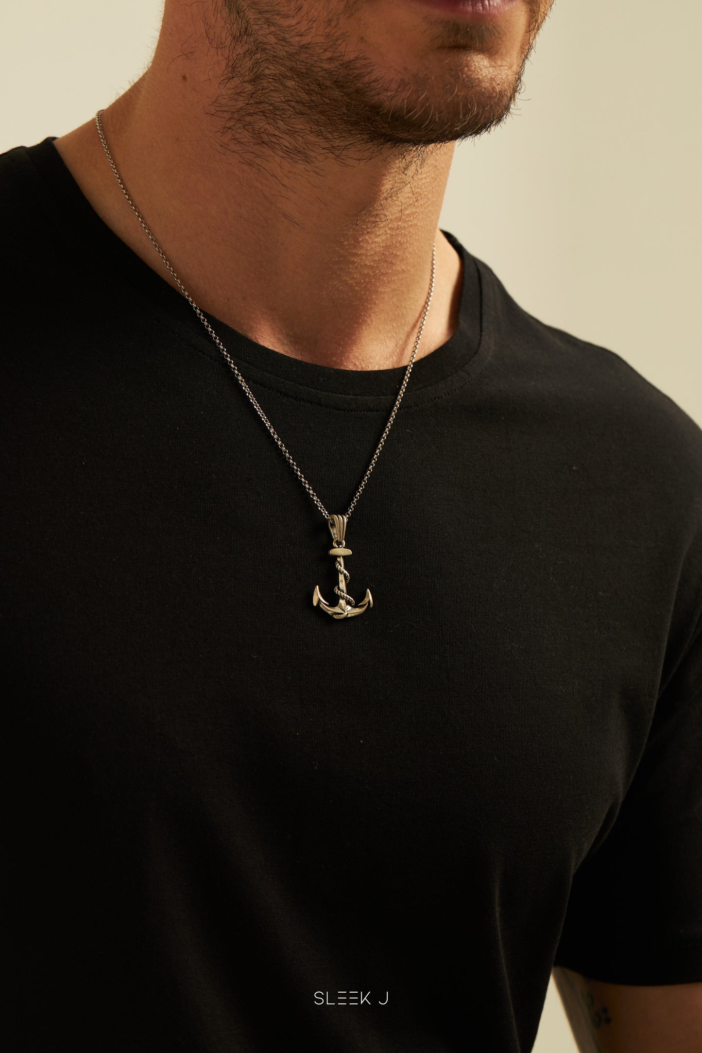 Anchor Pendant: 925 Sterling Silver with Rhodium-Plated Circle Rolo Link Chain