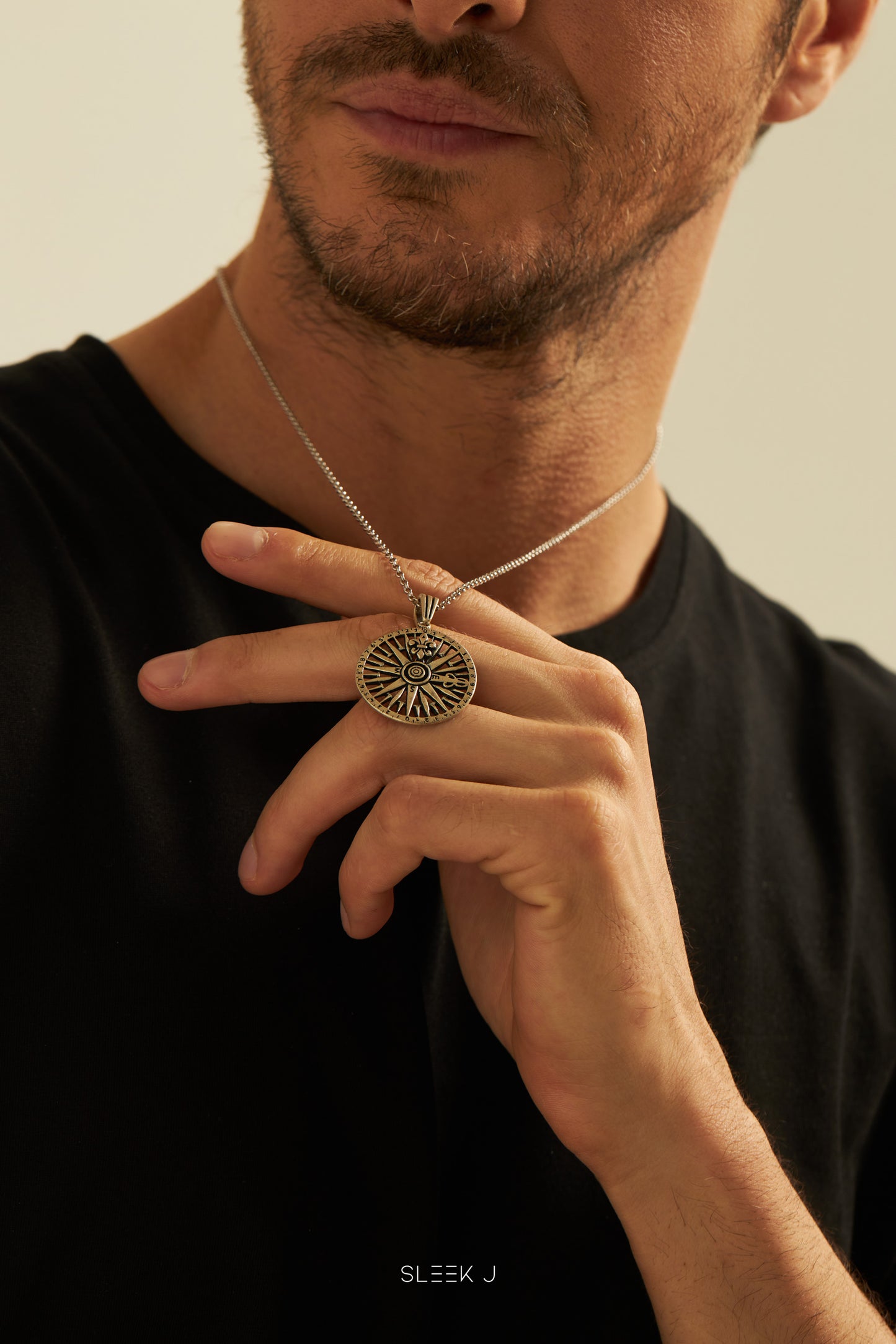 Black Oxidized Compass Pendant: 925 Sterling Silver with Rhodium-Plated Circle Rolo Link Chain